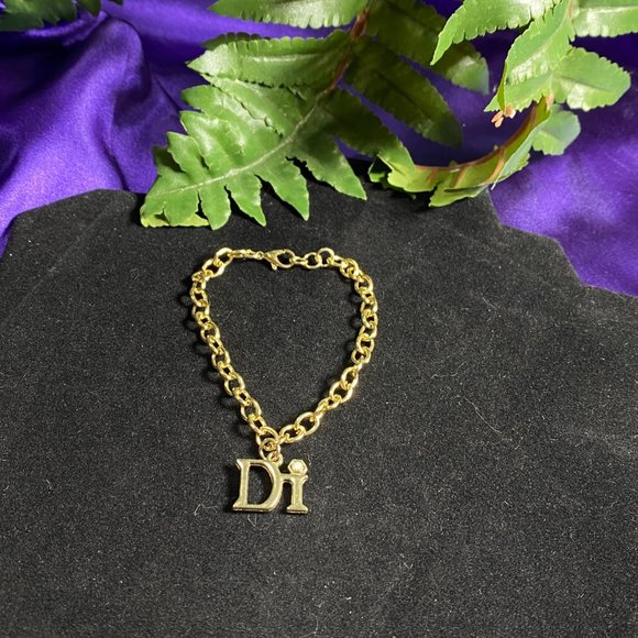 NEW📌Vintage Di Gold Tone Link Charm Bracelet - Picture 2 of 10